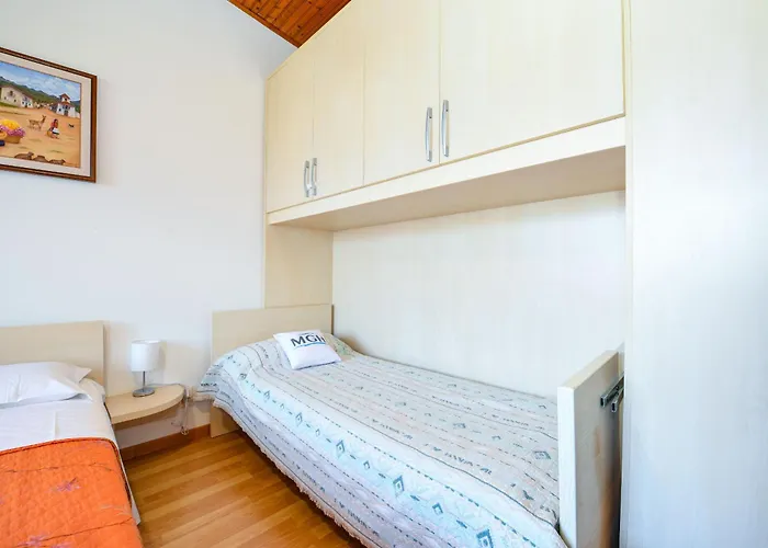 La Perla Mgh 5 *